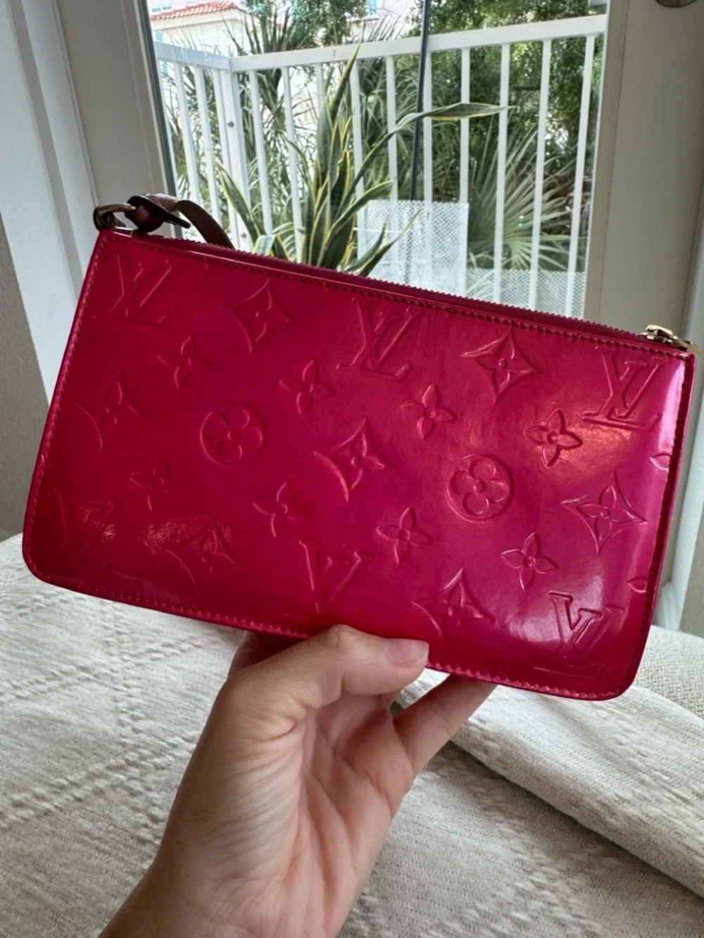 Louis Vuitton Lexington Pink Vernis LV Pochette with COA - Picture 15 of 15